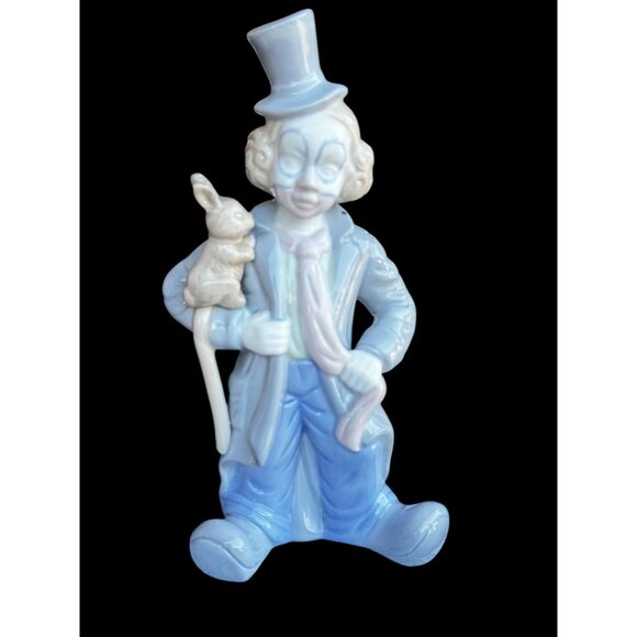 Porcelain Clown Figurine With Top Hat & Cane - Picture 3 of 6